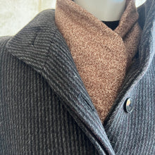 Load image into Gallery viewer, Brown knit Cowl
